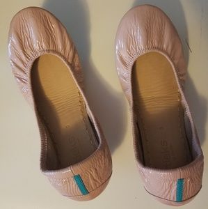 Brand new tieks